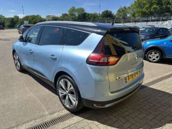 Used Renault Grand Scenic 2018 for sale - 74519682: Photo