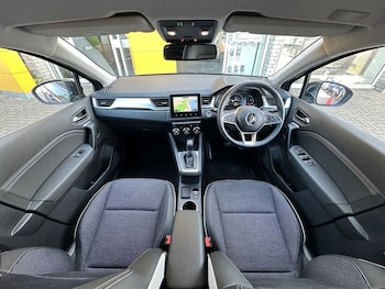 Used Renault Captur 2023 for sale - 79199956: Photo