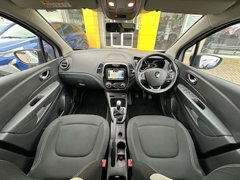 Used Renault Captur 2019 for sale - 79267316: Photo