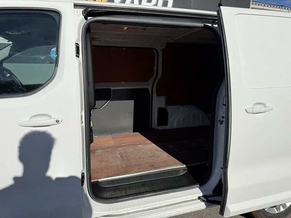 Used Vauxhall Vivaro 2020 for sale - 76106377: Photo 10