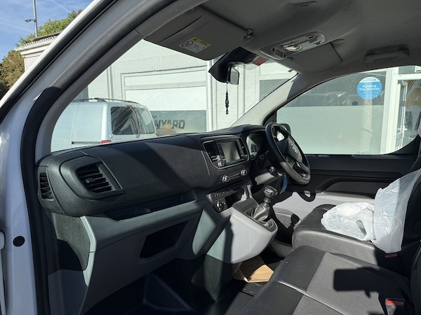 Used Vauxhall Vivaro 2020 for sale - 76106377: Photo 9