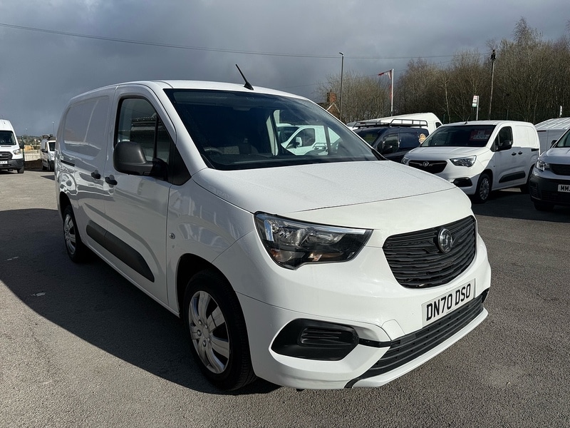 Used Vauxhall Combo 2020 for sale - 77880646: Photo 3