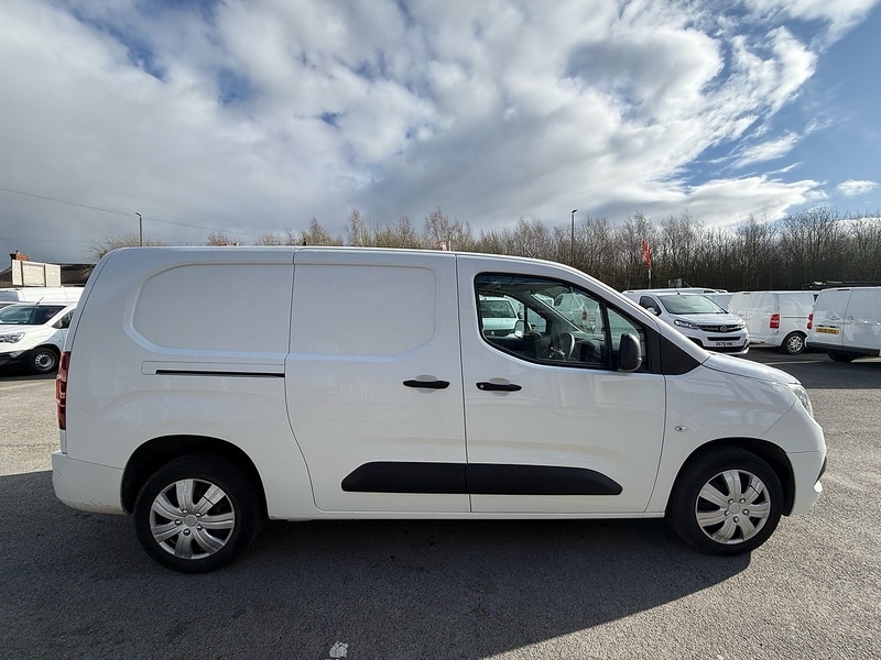 Used Vauxhall Combo 2020 for sale - 77880646: Photo 4
