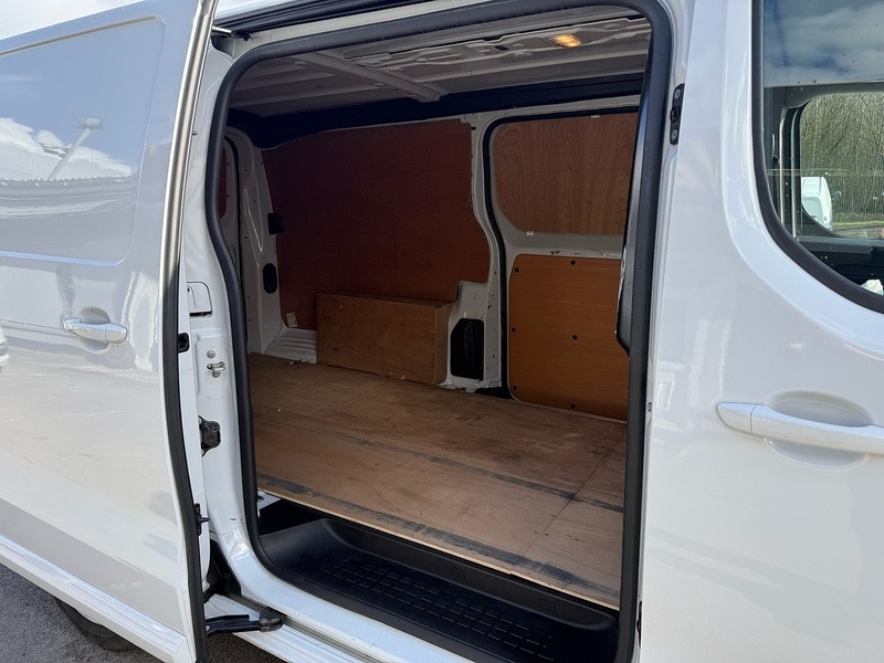 Used Vauxhall Vivaro 2023 for sale - 77880644: Photo 12