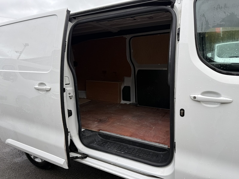 Used Vauxhall Vivaro 2021 for sale - 76454889: Photo 12