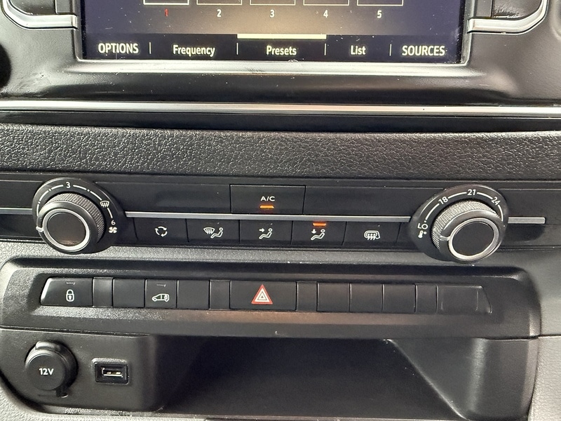 Used Vauxhall Vivaro 2021 for sale - 76454889: Photo 16