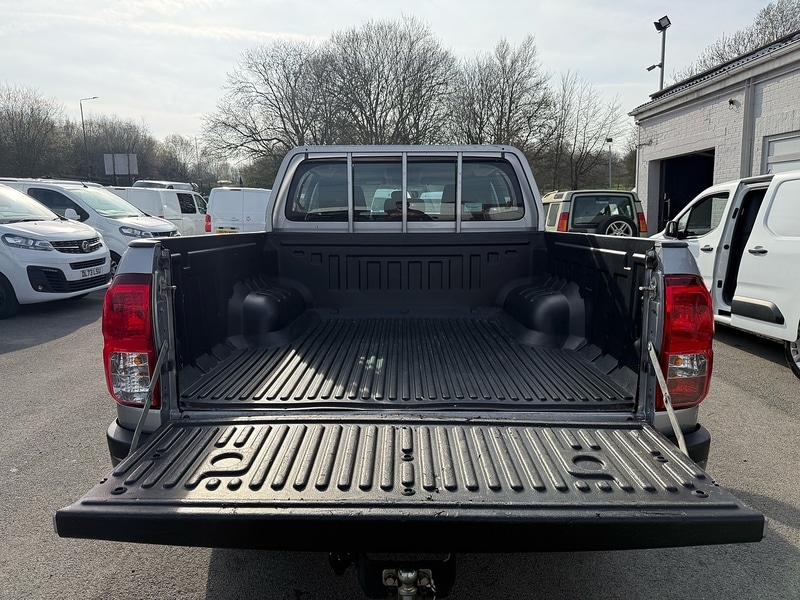 Used Toyota Hilux 2020 for sale - 77963627: Photo 11
