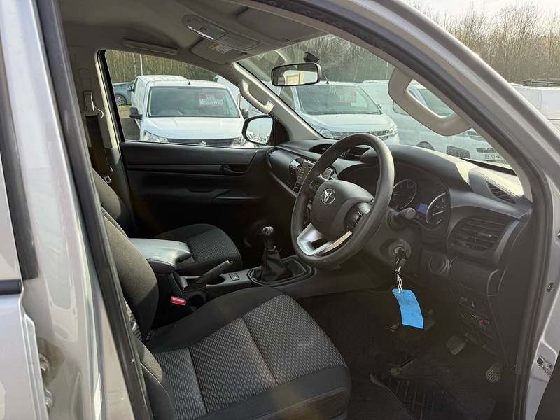 Used Toyota Hilux 2020 for sale - 77963627: Photo 13