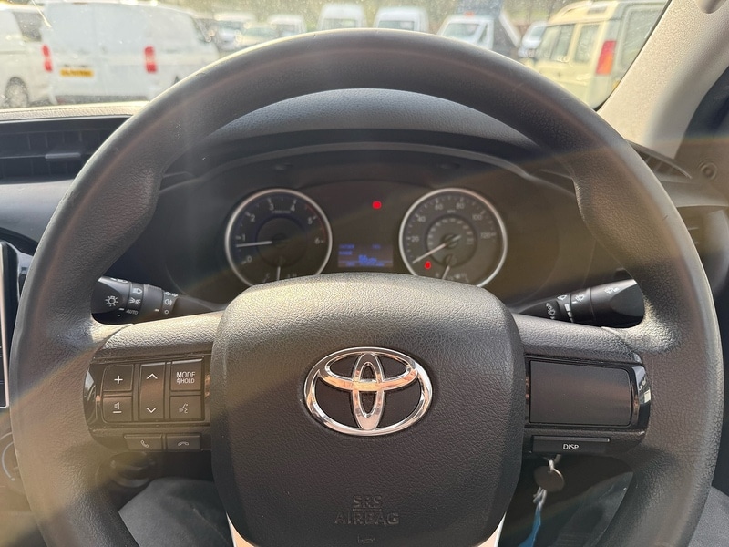 Used Toyota Hilux 2020 for sale - 77963627: Photo 17