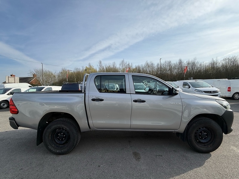 Used Toyota Hilux 2020 for sale - 77963627: Photo 4