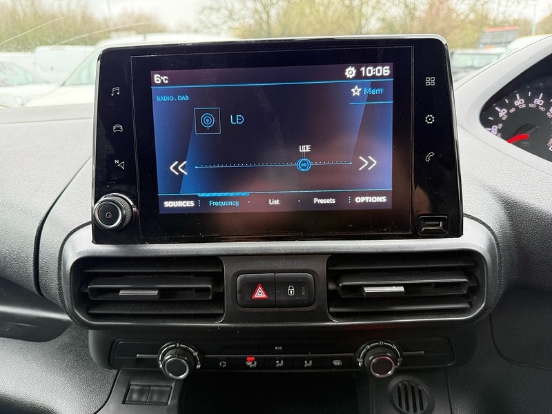 Used Peugeot Partner 2020 for sale - 77298343: Photo 13