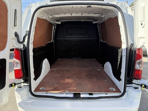 Used Vauxhall Combo 2020 for sale - 76106378: Photo 13