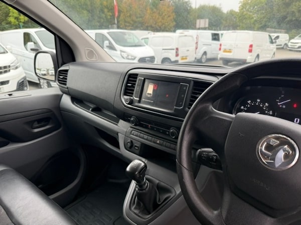 Used Vauxhall Vivaro 2020 for sale - 76267520: Photo 10