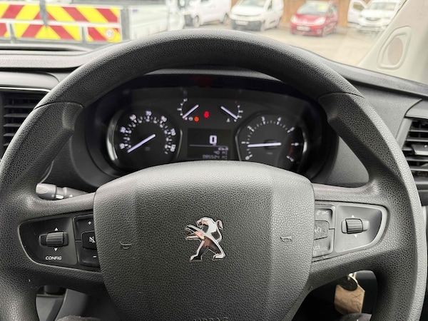 Used Peugeot Expert 2020 for sale - 75627822: Photo 16