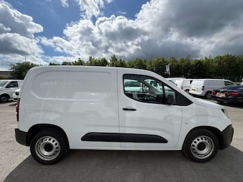 Used Citroen Berlingo 2023 for sale - 79637872: Photo