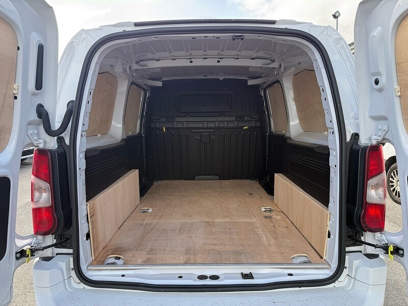 Used Vauxhall Combo for sale - 78045144: Photo 11