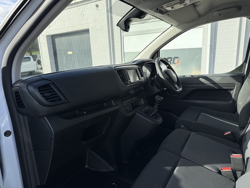 Used Vauxhall Vivaro 2023 for sale - 76352984: Photo 9