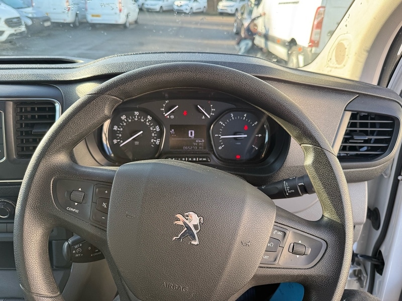Used Peugeot Expert 2021 for sale - 76694352: Photo 17