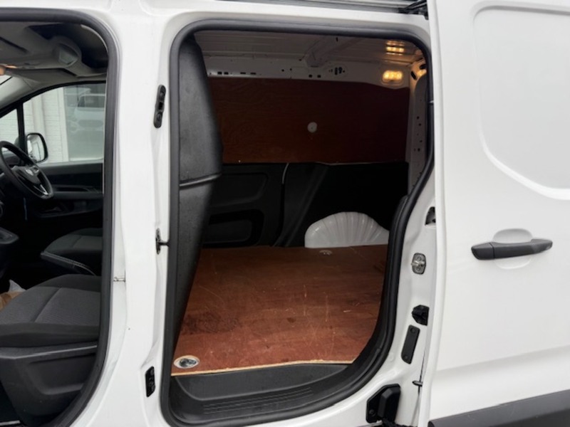 Used Vauxhall Combo 2020 for sale - 76267516: Photo 9
