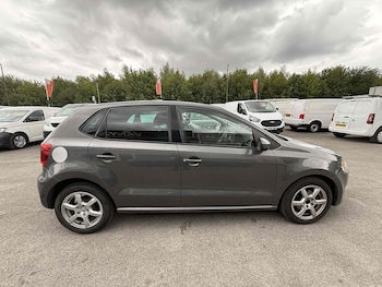 Used Volkswagen Polo 2010 for sale - 75676203: Photo