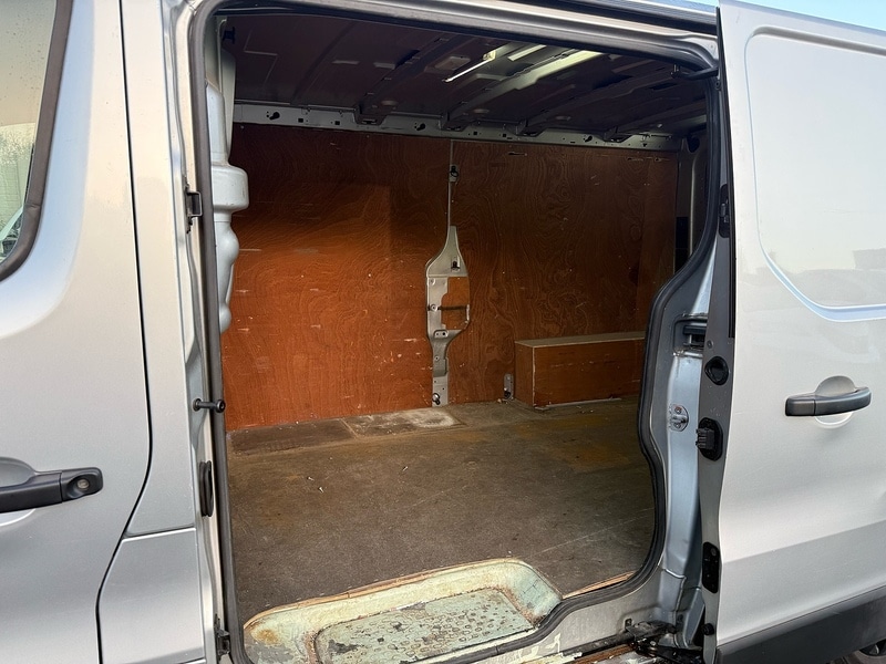 Used Vauxhall Vivaro 2018 for sale - 76736464: Photo 10