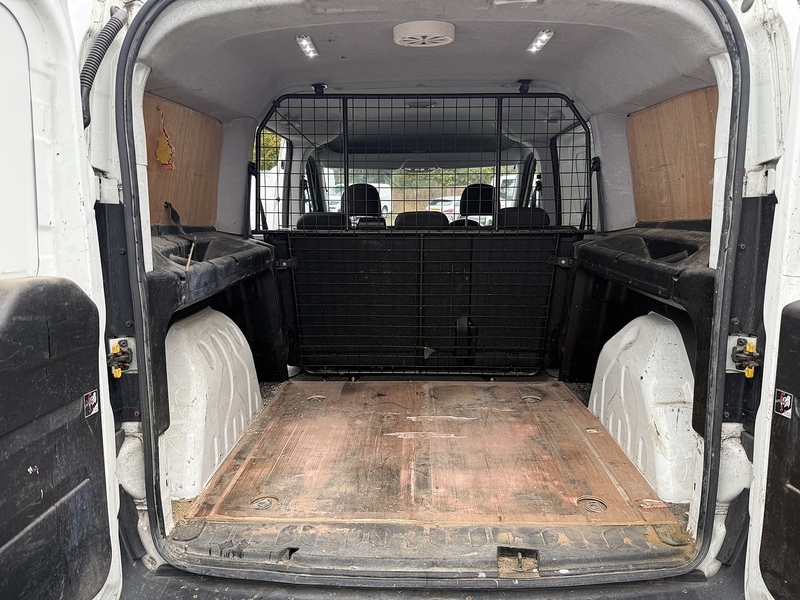 Used Vauxhall Combo 2015 for sale - 76426403: Photo 12