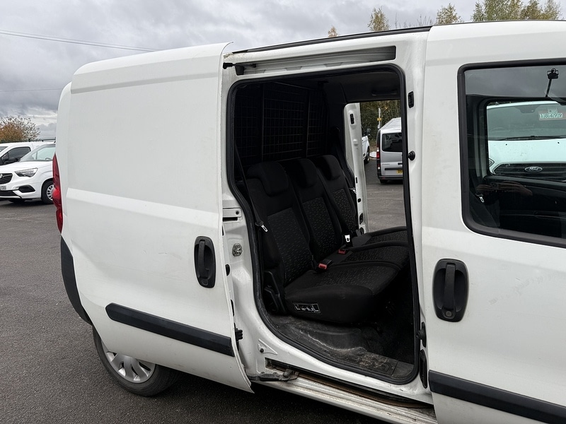 Used Vauxhall Combo 2015 for sale - 76426403: Photo 13