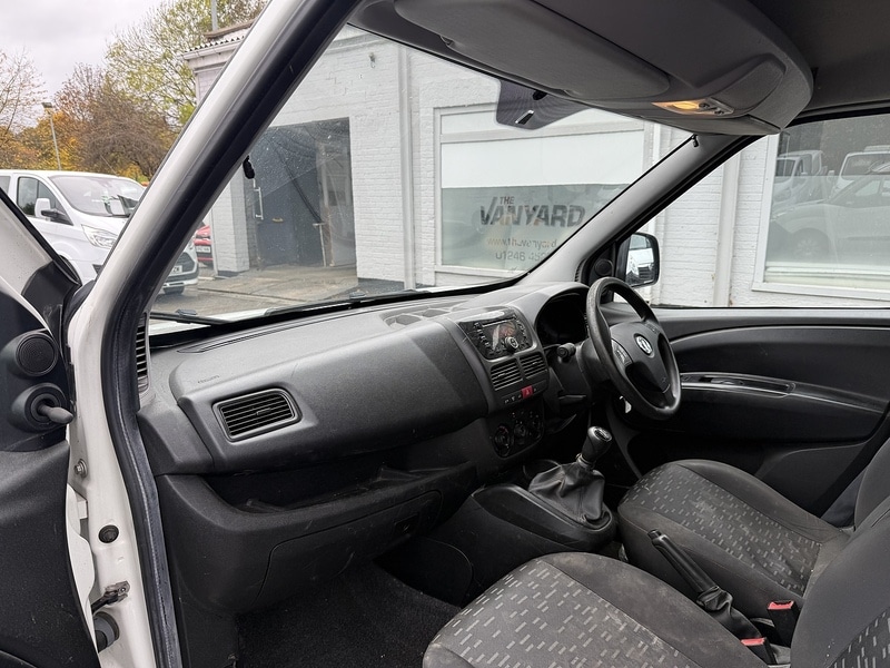 Used Vauxhall Combo 2015 for sale - 76426403: Photo 9