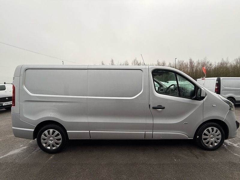 Used Vauxhall Vivaro 2016 for sale - 77129156: Photo 4