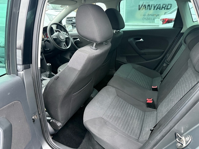 Used Volkswagen Polo 2010 for sale - 76969755: Photo 10