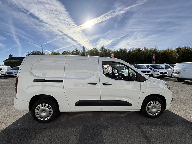 Used Vauxhall Combo 2022 for sale - 76106354: Photo 4