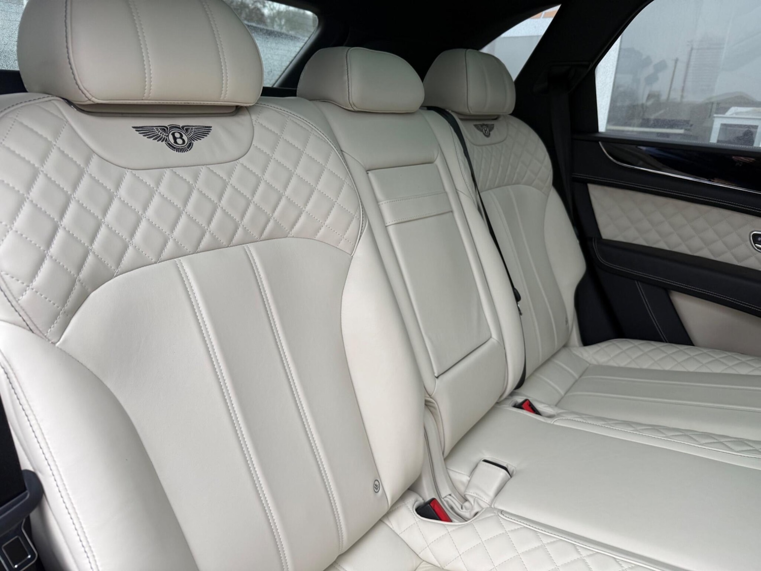 Used Bentley Bentayga 2016 for sale - 77484191: Photo 16