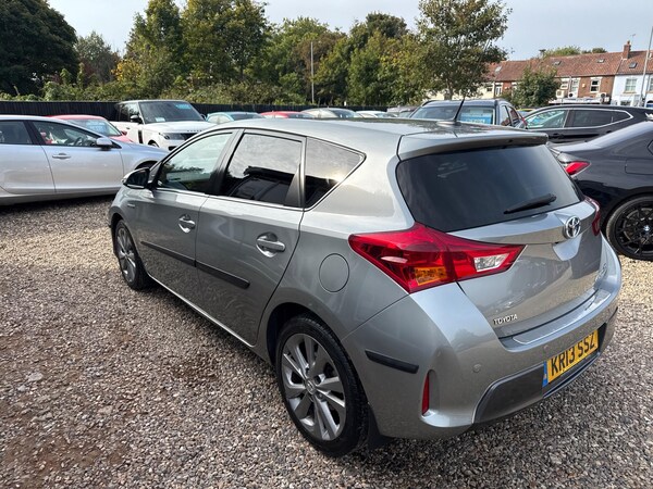 Used Toyota Auris 2013 for sale - 75696173: Photo 5
