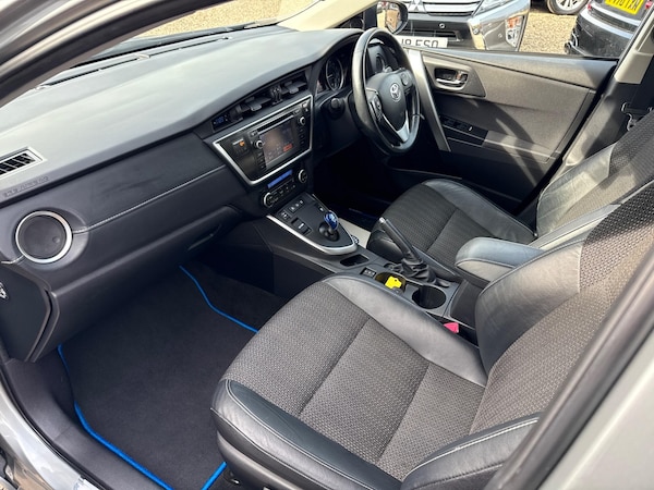 Used Toyota Auris 2013 for sale - 75696173: Photo 9