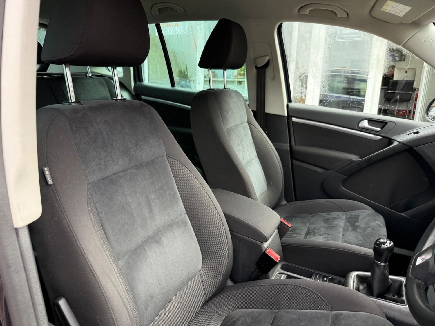 Used Volkswagen Tiguan 2015 for sale - 76108831: Photo 10