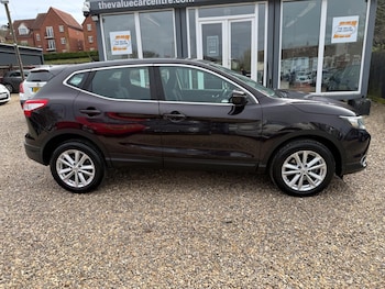 Used Nissan Qashqai 2015 for sale - 78307204: Photo
