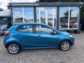 Used Mazda Mazda2 2011 for sale - 75808603: Photo
