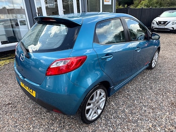 Used Mazda Mazda2 2011 for sale - 75808603: Photo