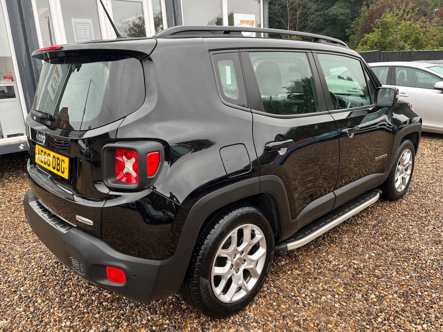 Used Jeep Renegade 2016 for sale - 76136096: Photo 4