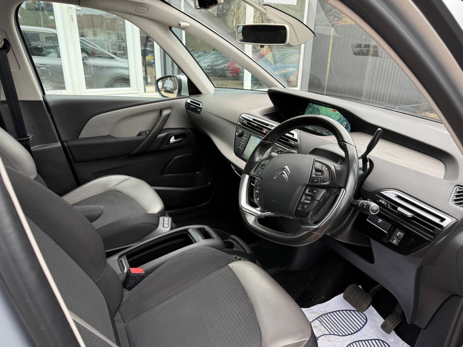 Used Citroen C4 Picasso 2015 for sale - 75623853: Photo 10