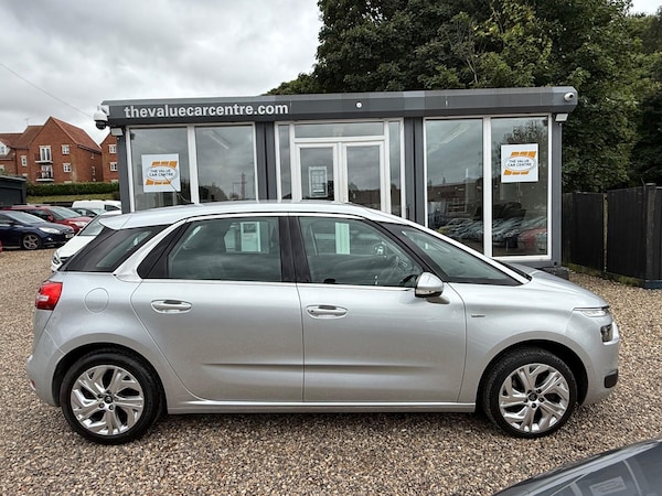 Used Citroen C4 Picasso 2015 for sale - 75623853: Photo 2