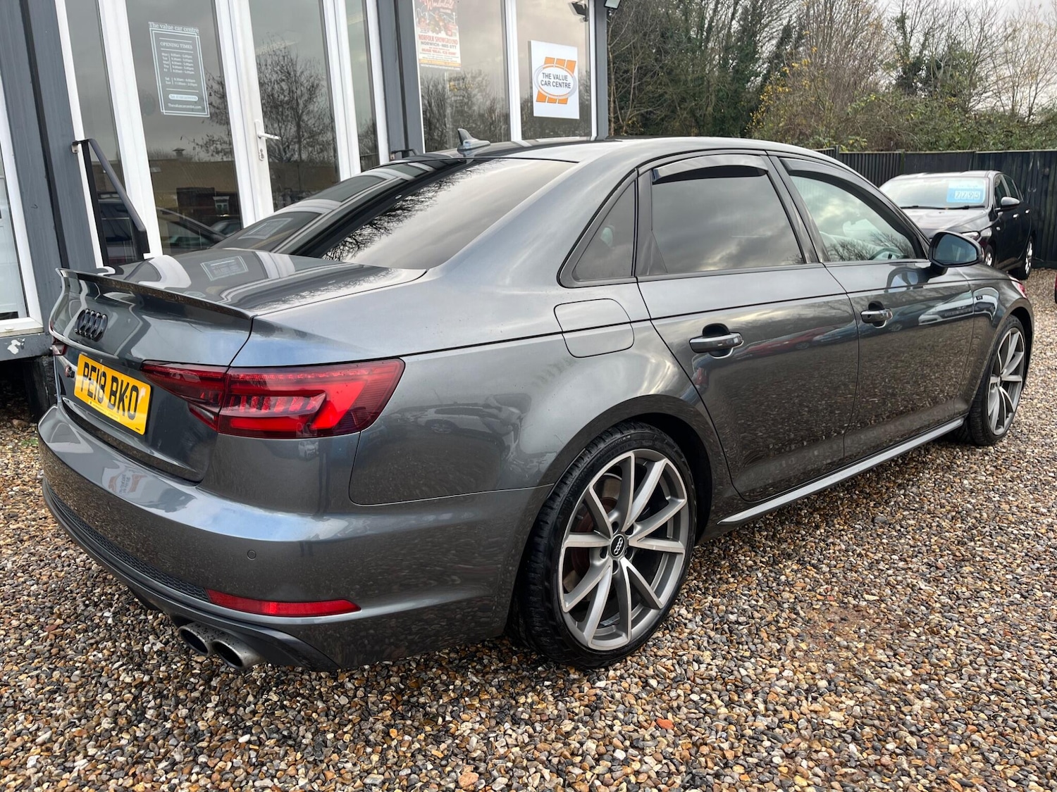 Used Audi A4 2018 for sale - 76850259: Photo 4