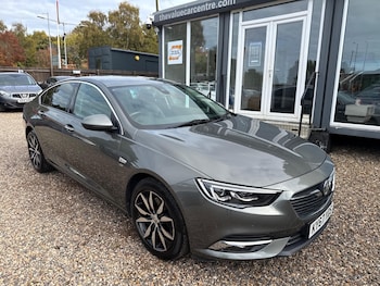 Vauxhall - Insignia