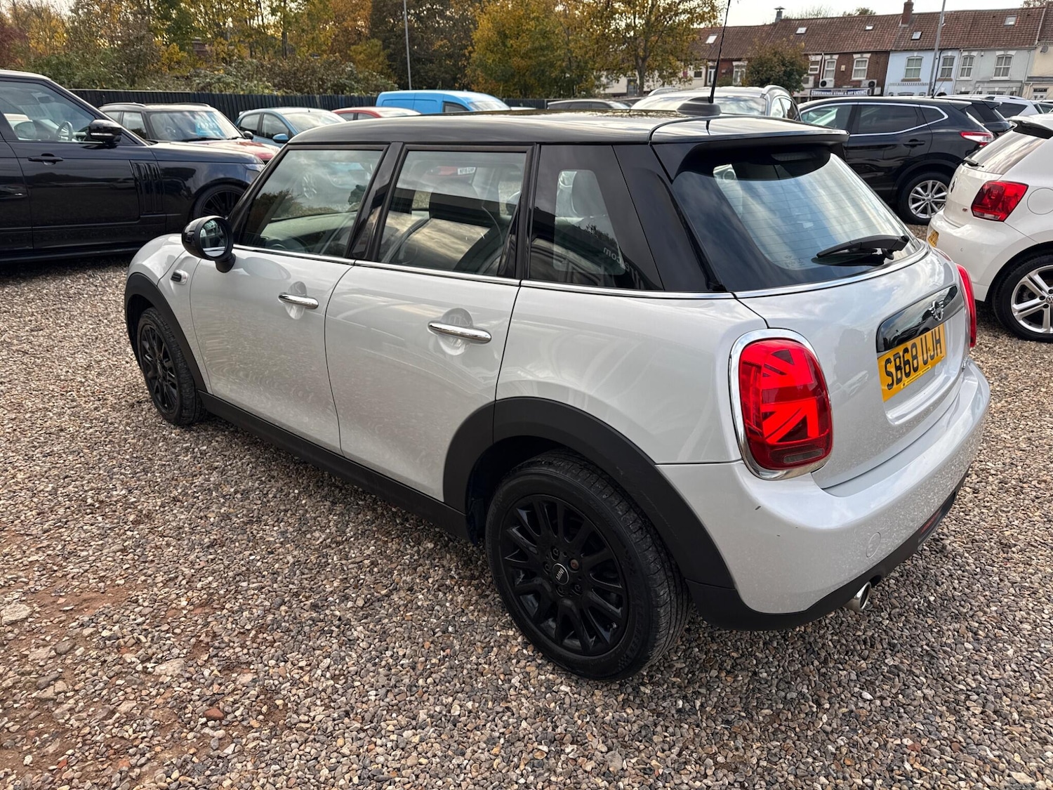 Used MINI Hatch 2018 for sale - 76389196: Photo 6
