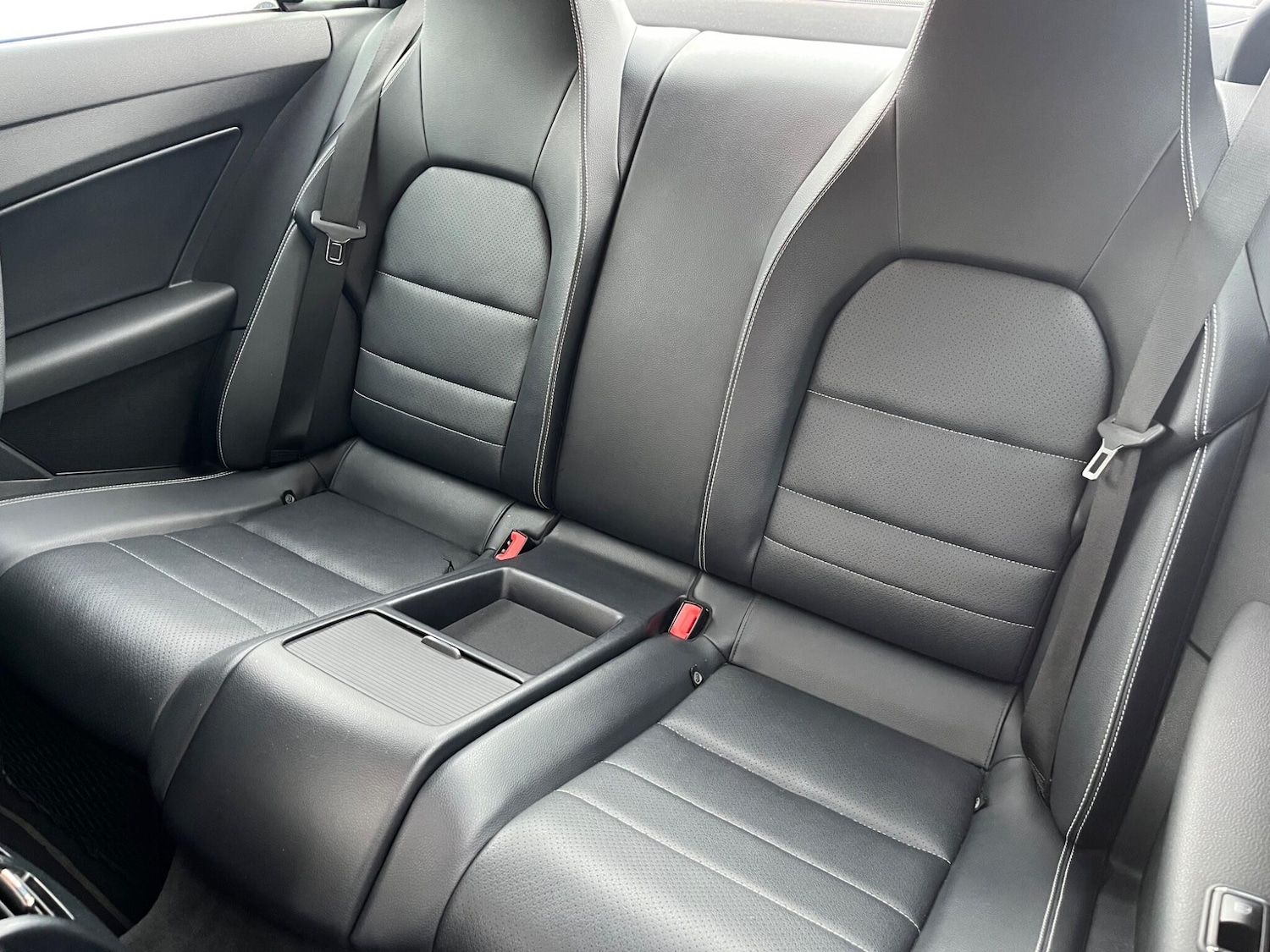 Used Mercedes-Benz E Class 2010 for sale - 76485290: Photo 12