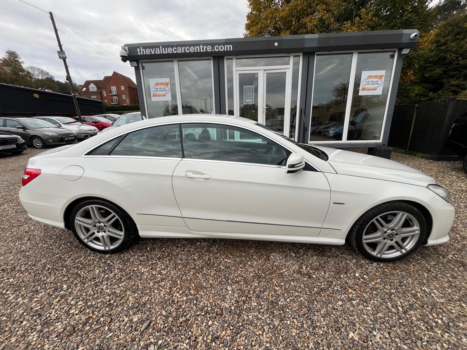 Used Mercedes-Benz E Class 2010 for sale - 76485290: Photo 3