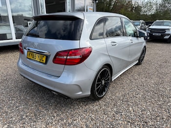 Used Mercedes-Benz B Class 2015 for sale - 78741825: Photo