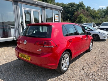 Used Volkswagen Golf 2016 for sale - 79075063: Photo
