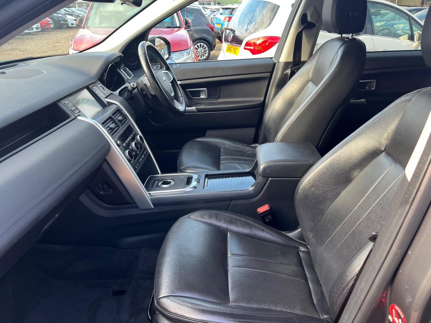 Used Land Rover Discovery Sport 2018 for sale - 77215546: Photo 11