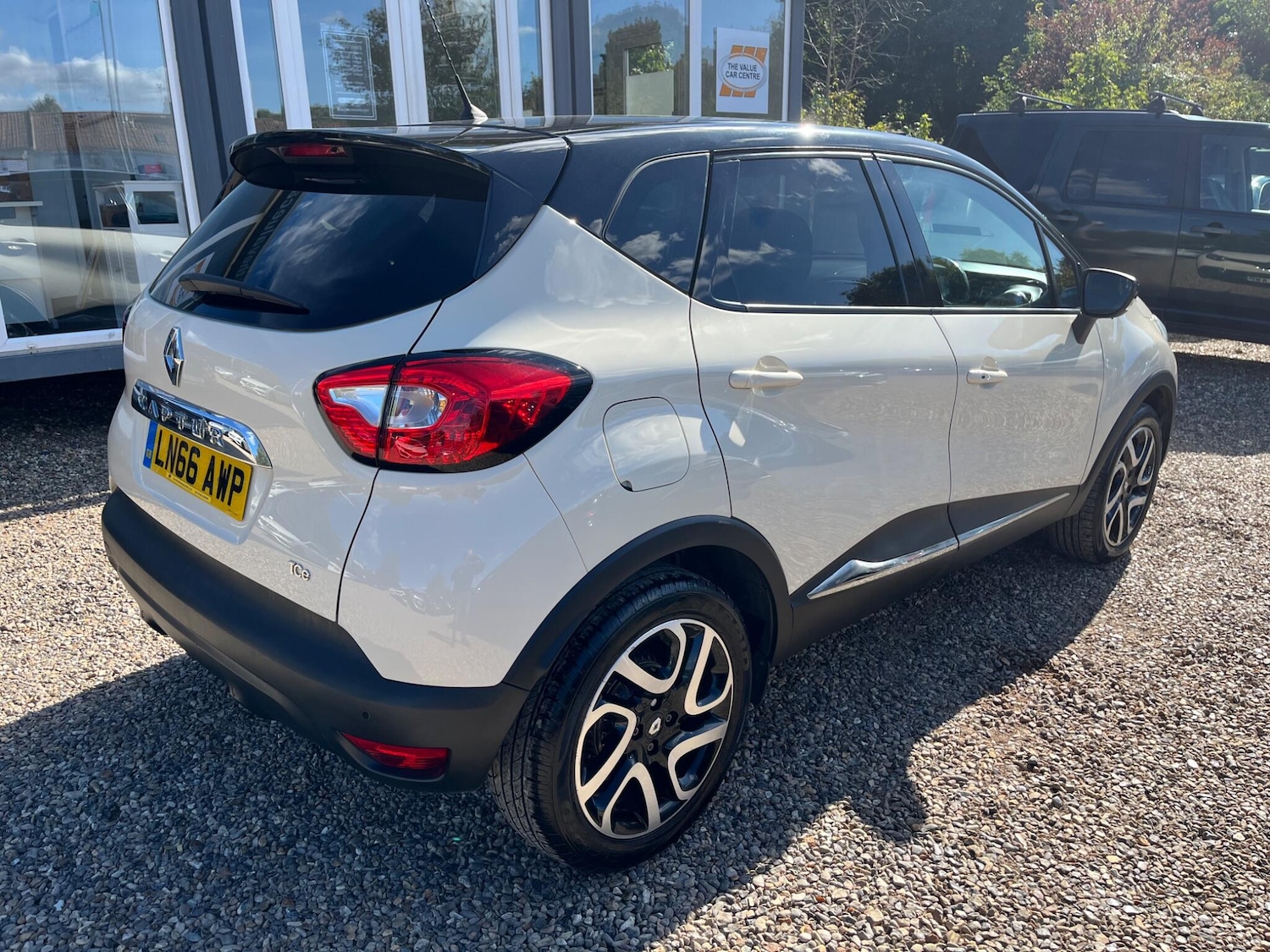 Used Renault Captur 2016 for sale - 76042001: Photo 4